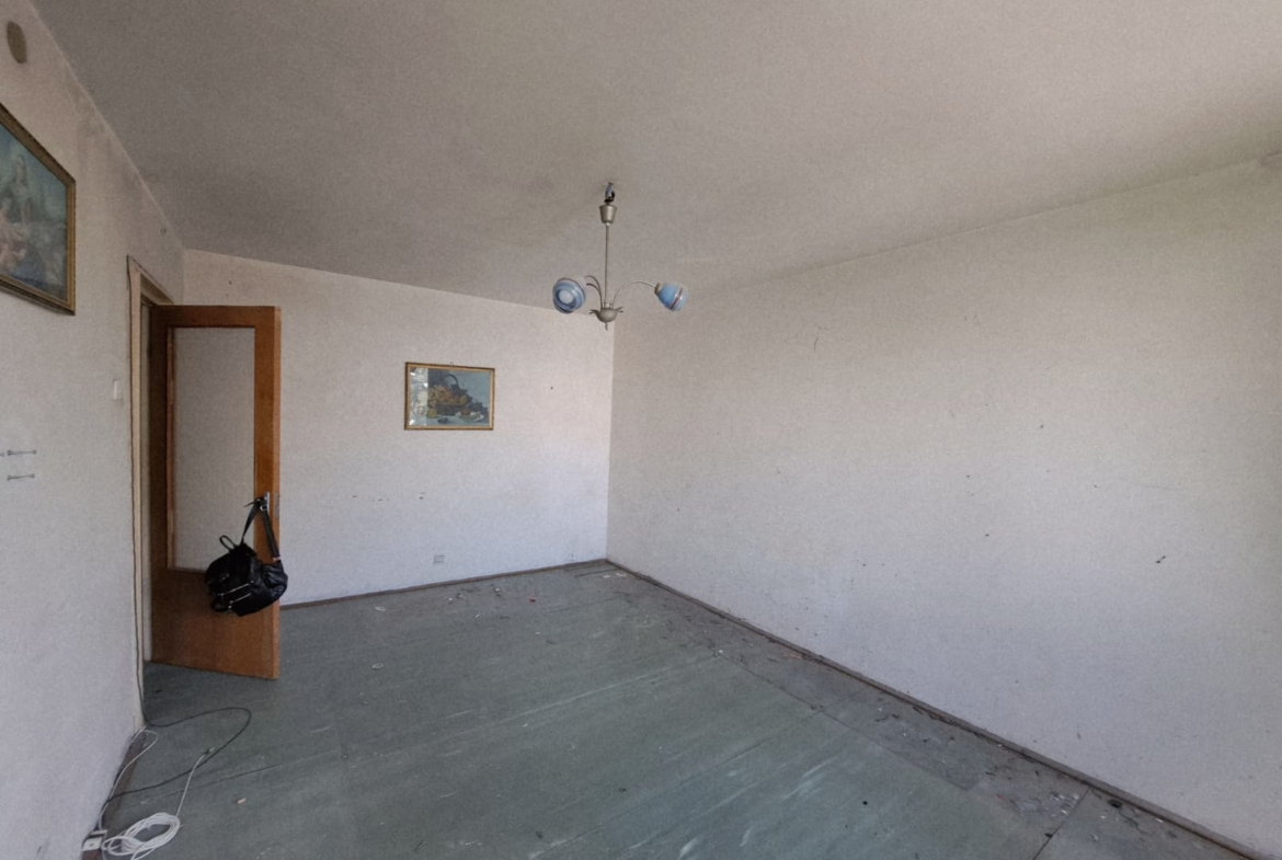 Apartament 3 cam. dec – Drumul Taberei–Valea Ialomiței – etaj 3 – bloc anvelopat