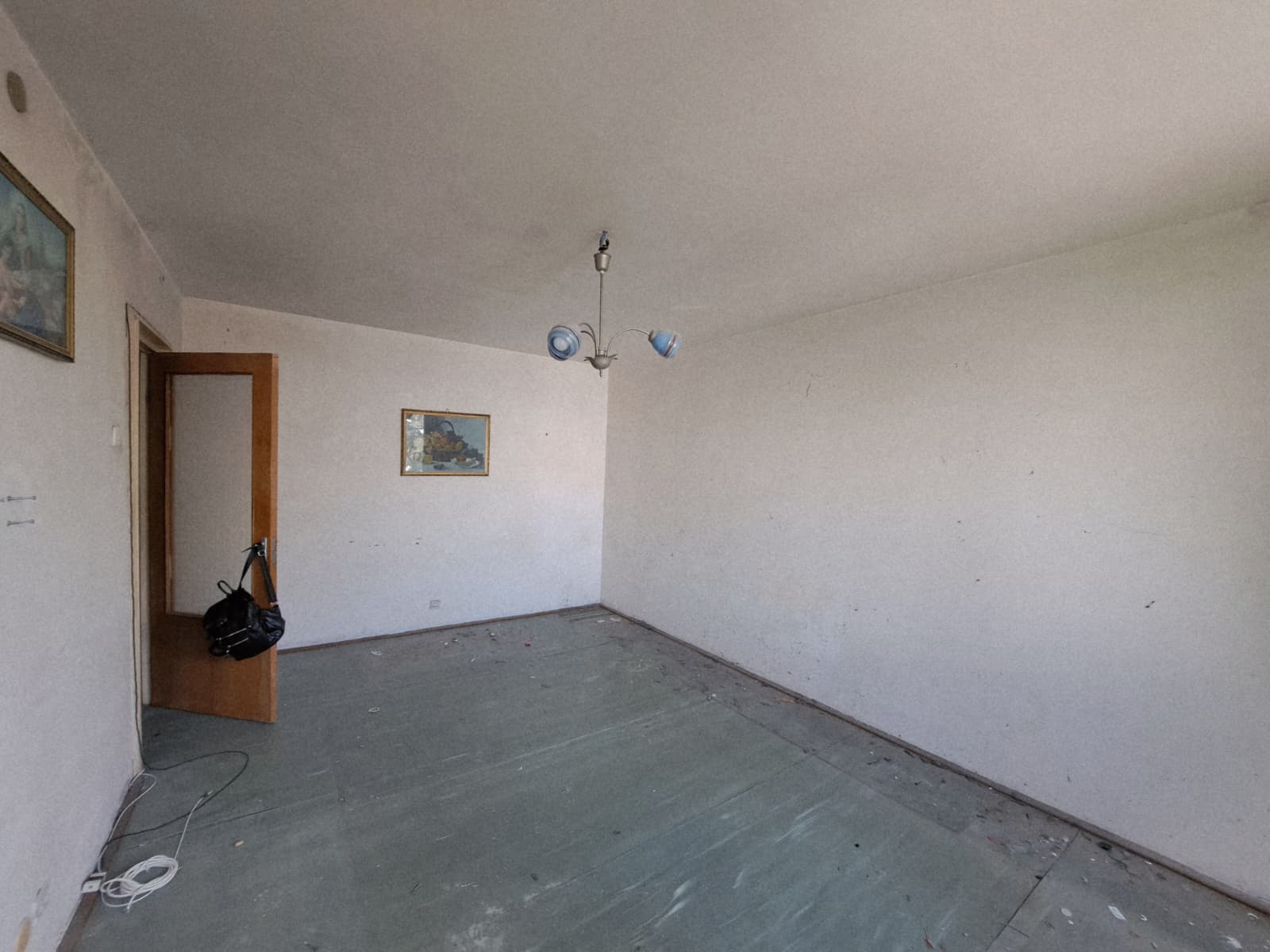 Apartament 3 cam. dec – Drumul Taberei–Valea Ialomiței – etaj 3 – bloc anvelopat