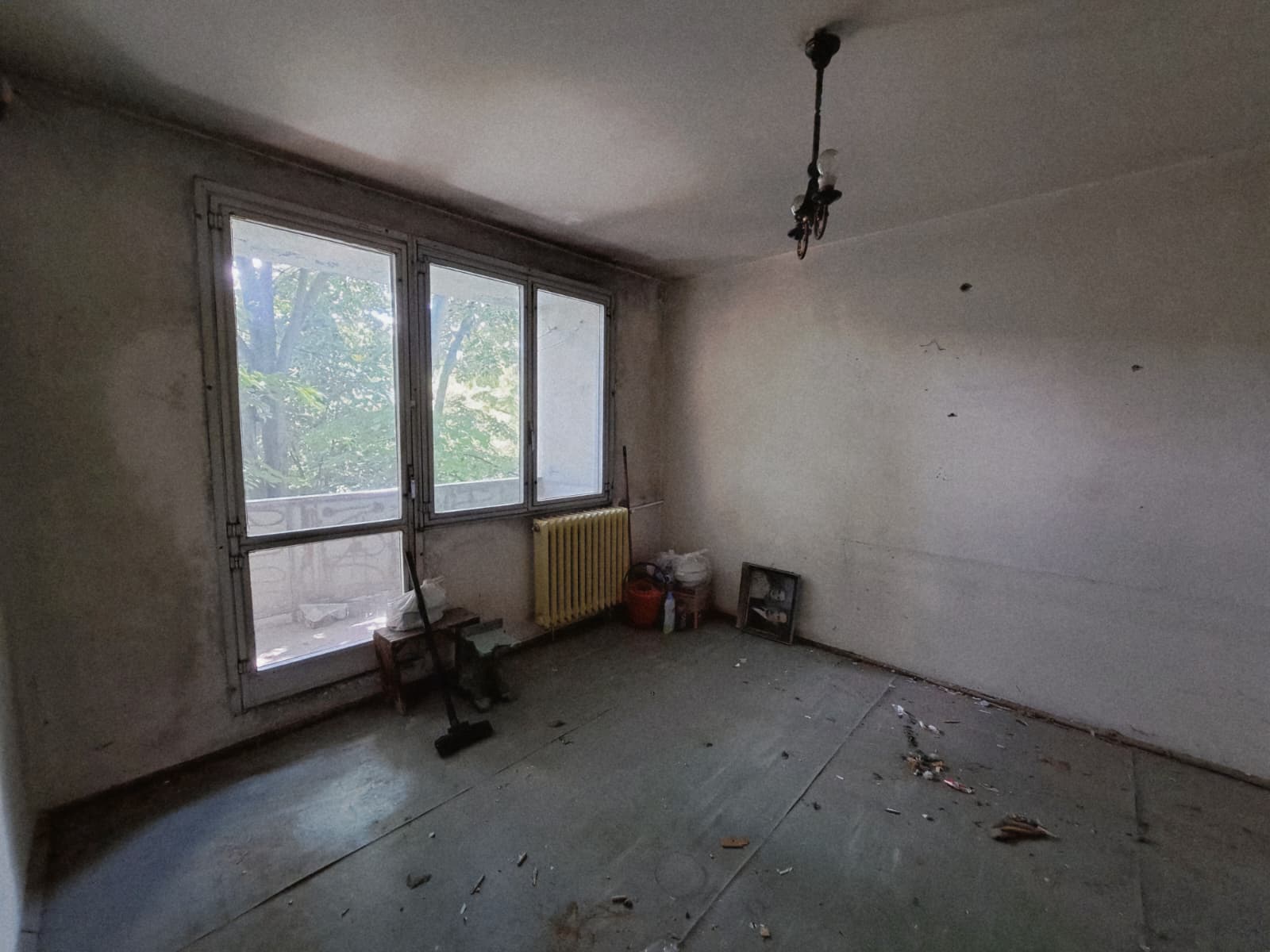 Apartament 3 cam. dec – Drumul Taberei–Valea Ialomiței – etaj 3 – bloc anvelopat