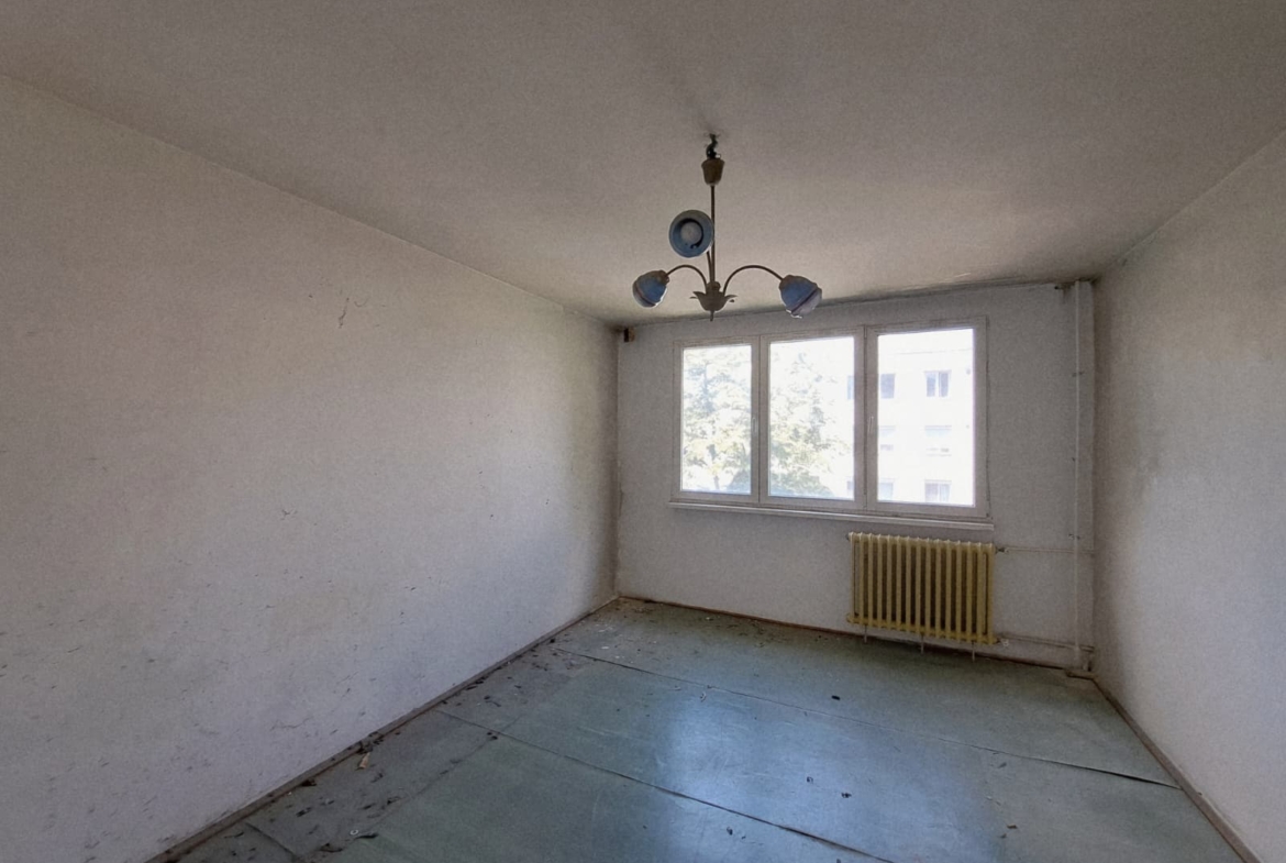 Apartament 3 cam. dec – Drumul Taberei–Valea Ialomiței – etaj 3 – bloc anvelopat
