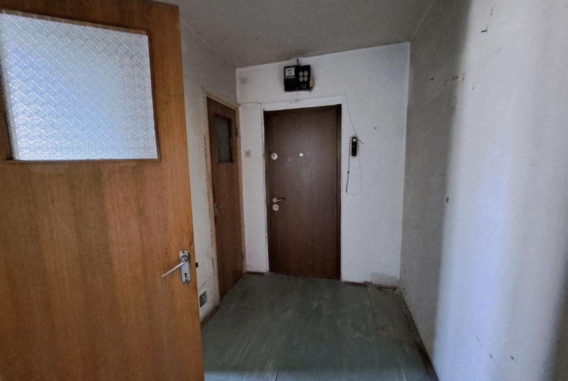 Apartament 3 cam. dec – Drumul Taberei–Valea Ialomiței – etaj 3 – bloc anvelopat