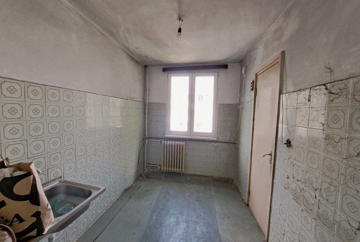 Apartament 3 cam. dec – Drumul Taberei–Valea Ialomiței – etaj 3 – bloc anvelopat