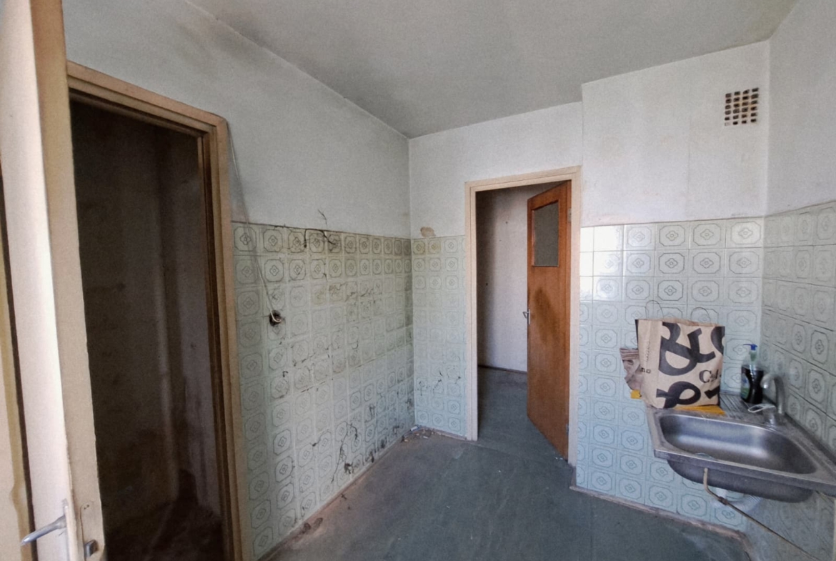 Apartament 3 cam. dec – Drumul Taberei–Valea Ialomiței – etaj 3 – bloc anvelopat