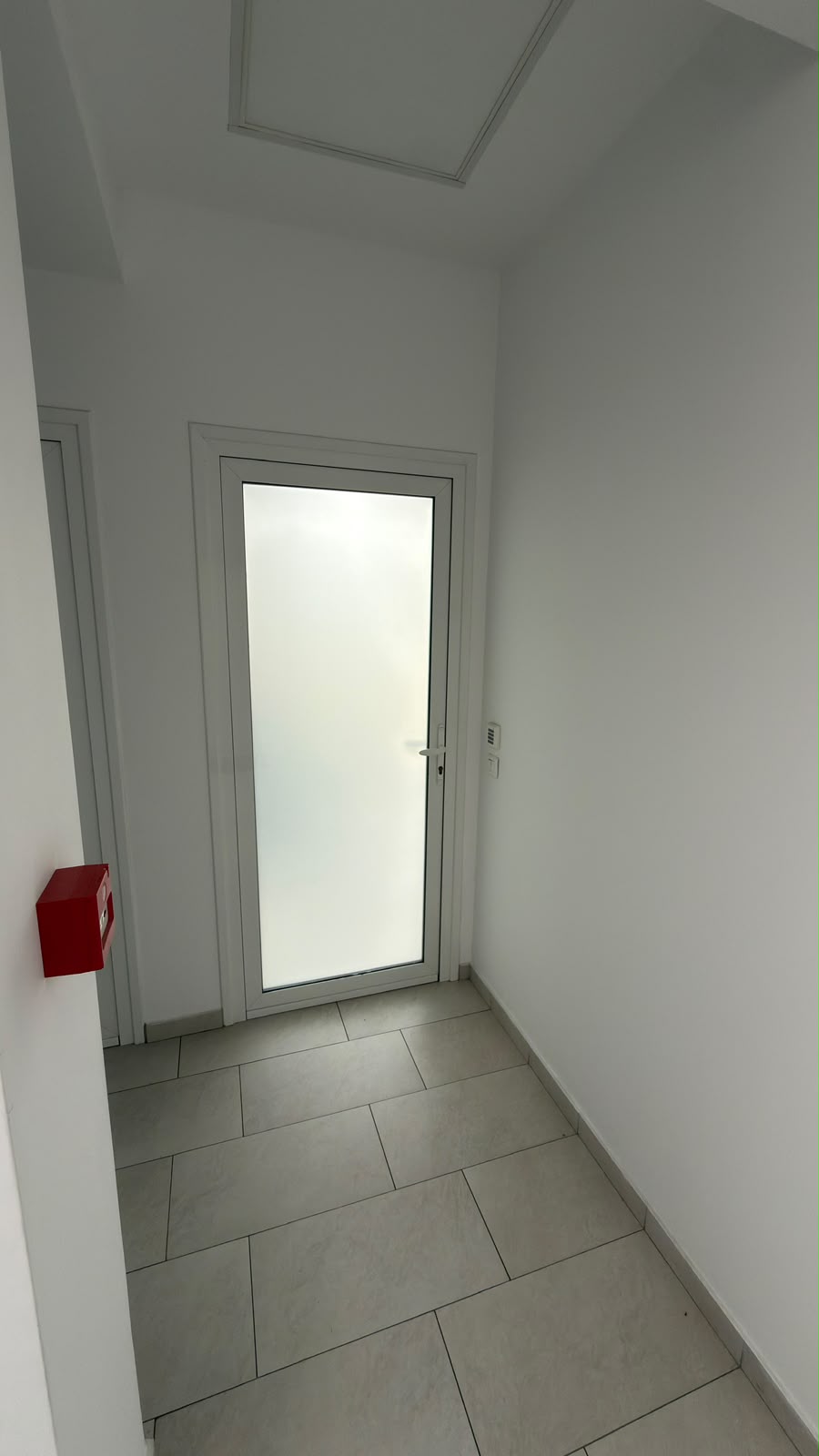 WhatsApp Image 2026-07-16 at 14.00.10 (4) Exclusivitate și Statut pentru Afacerea Ta: Birou Clasa A – Zona Grozăvești