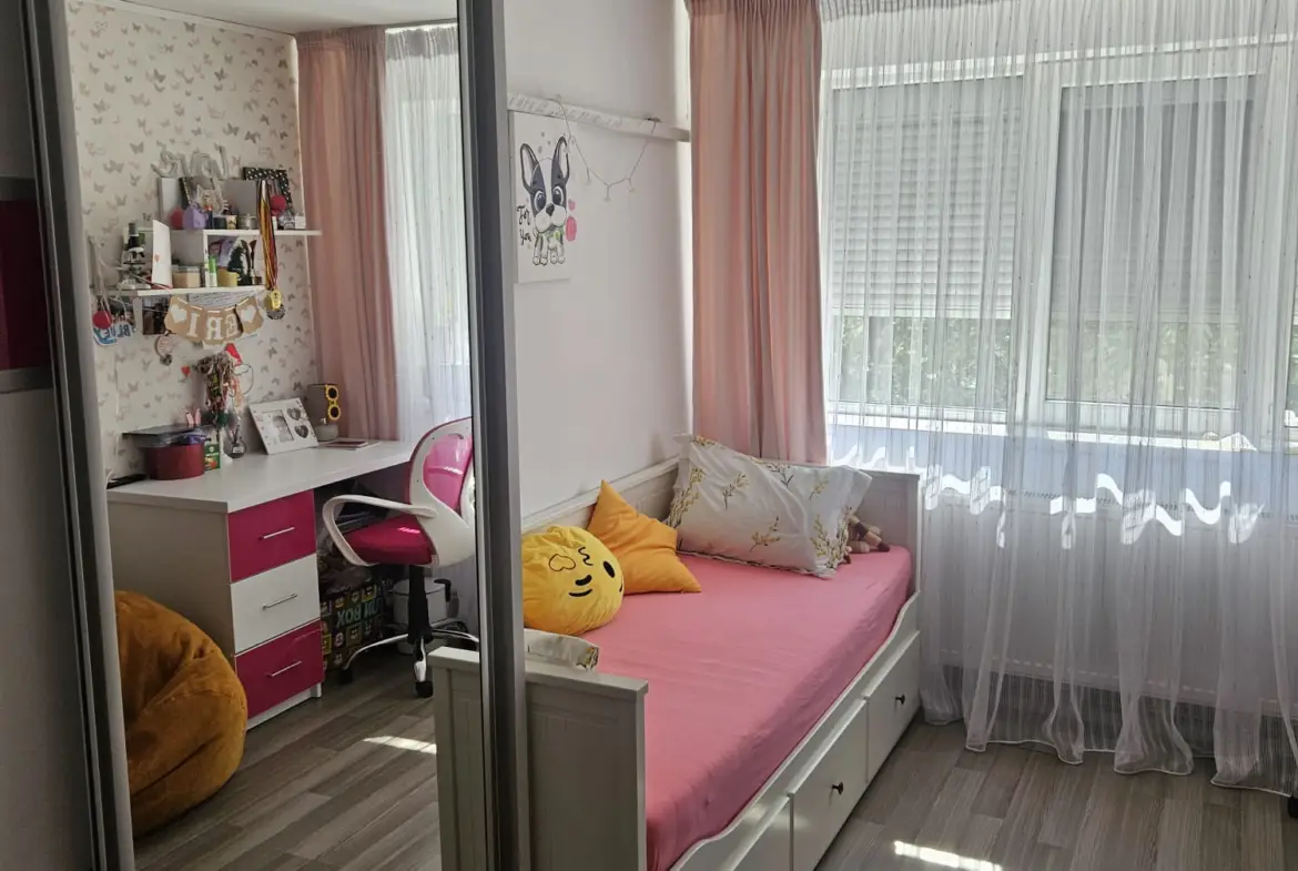 Apartament 3 camere, decomandat, de vânzare – Militari, zona Gorjului