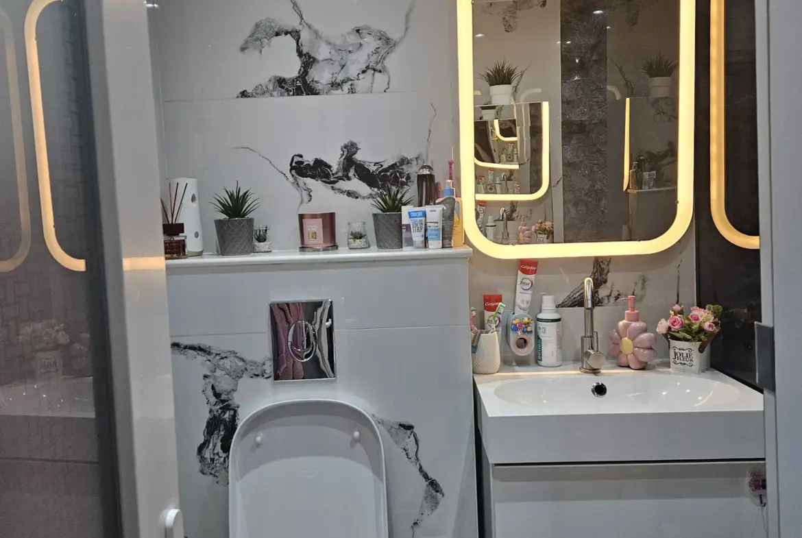 Apartament 3 camere, decomandat, de vânzare – Militari, zona Gorjului