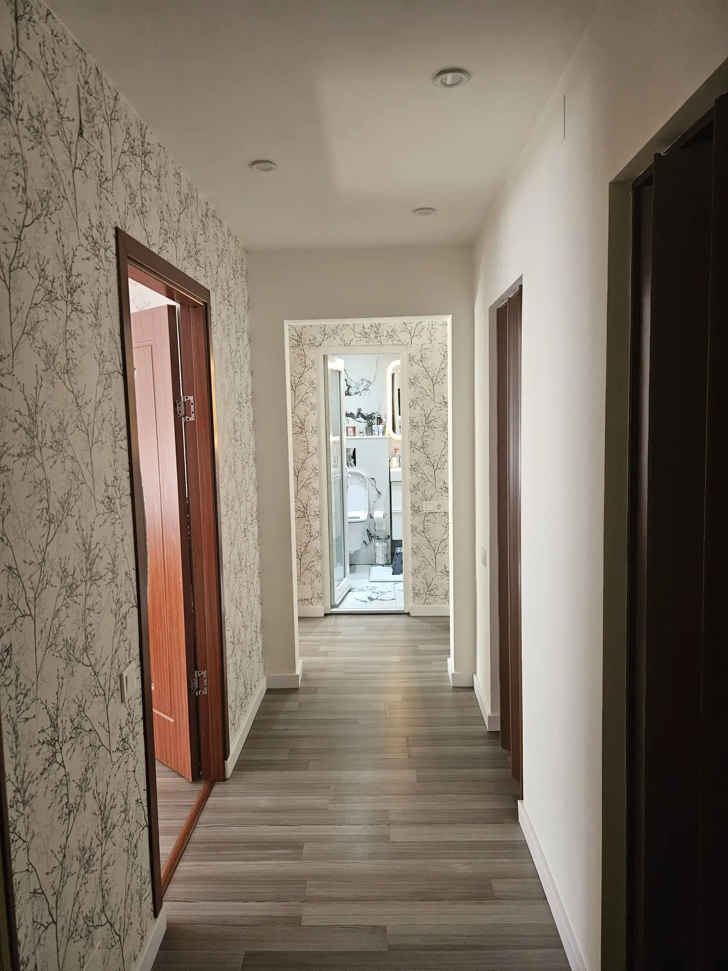 Apartament 3 camere, decomandat, de vânzare – Militari, zona Gorjului