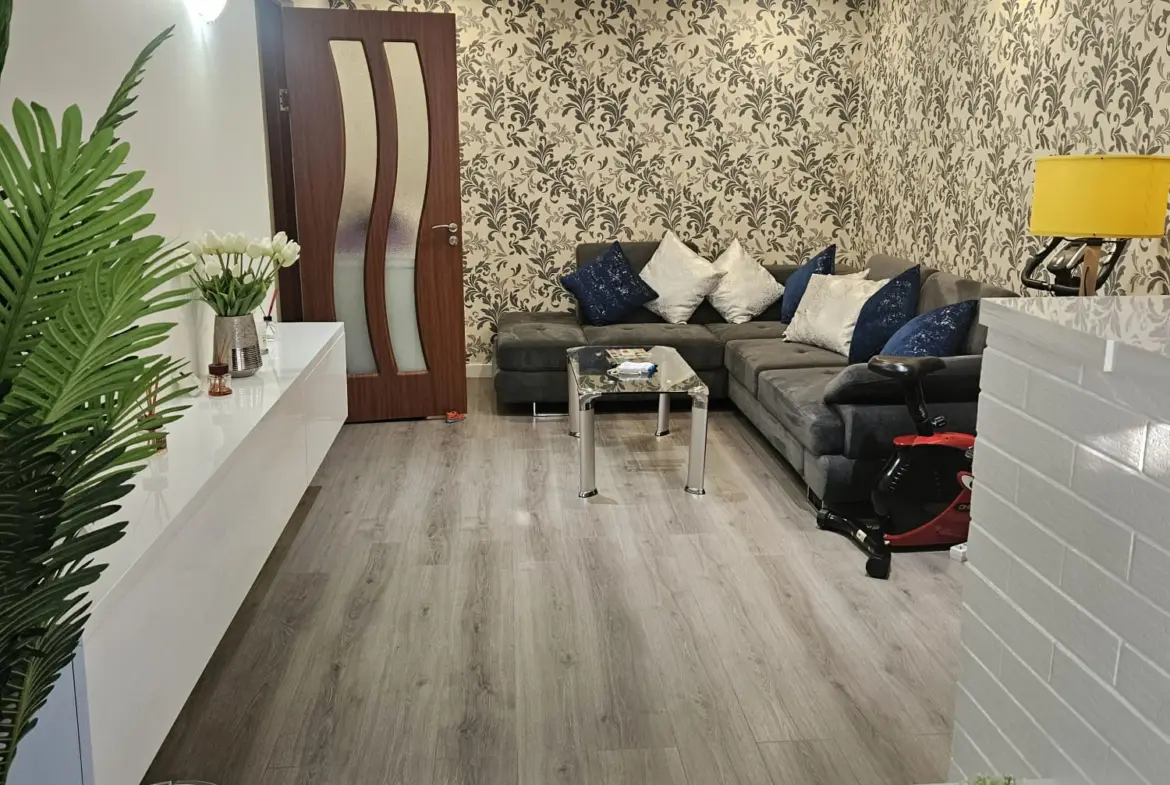 Apartament 3 camere, decomandat, de vânzare – Militari, zona Gorjului