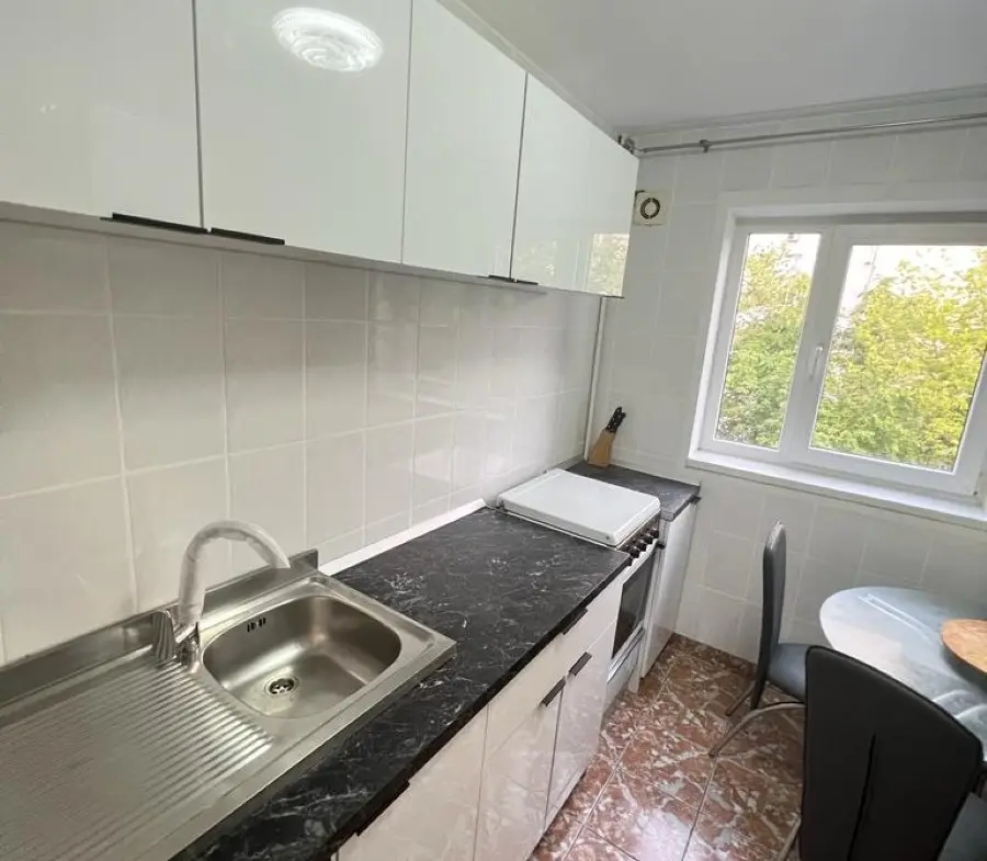 Apartament spațios cu 3 camere de închiriat – Drumul Taberei (Zona Favorit)
