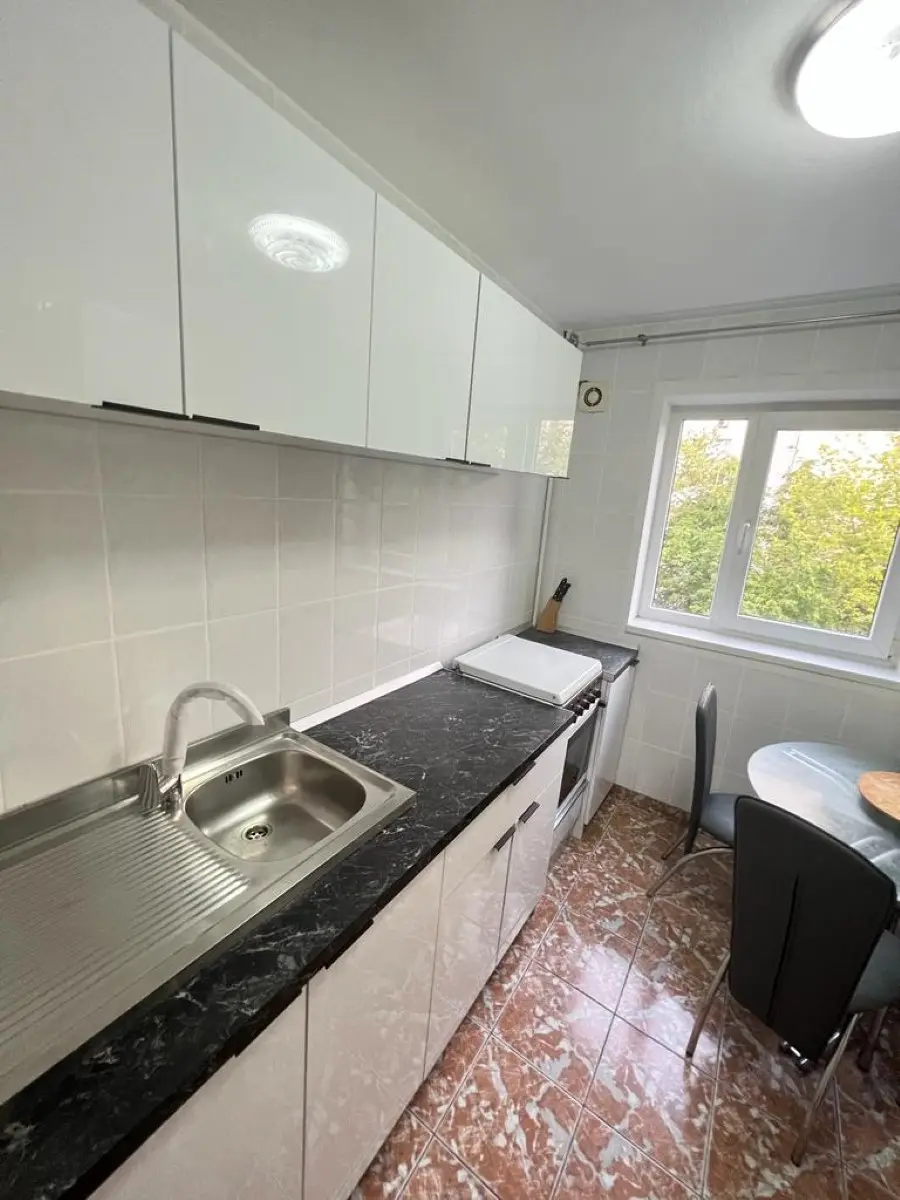 WhatsApp Image 2026-09-27 at 14.38.38 (2) Apartament spațios cu 3 camere de închiriat – Drumul Taberei (Zona Favorit)