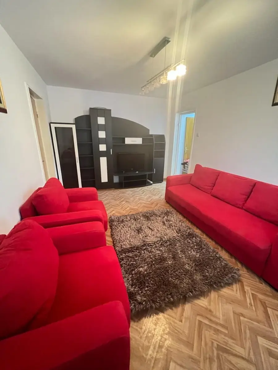 WhatsApp Image 2026-09-27 at 14.38.38 (3) Apartament spațios cu 3 camere de închiriat – Drumul Taberei (Zona Favorit)