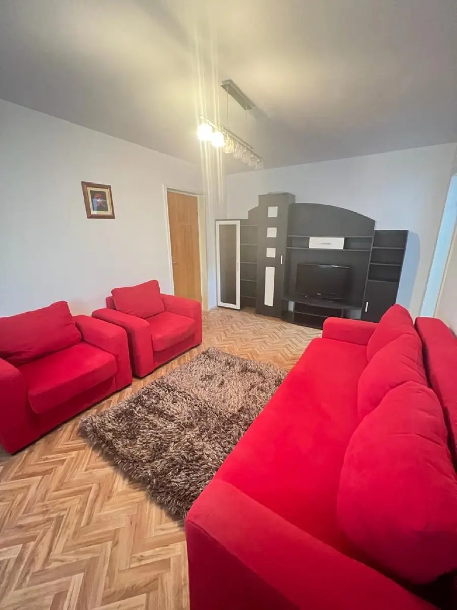 WhatsApp Image 2026-09-27 at 14.38.38 (4) Apartament spațios cu 3 camere de închiriat – Drumul Taberei (Zona Favorit)