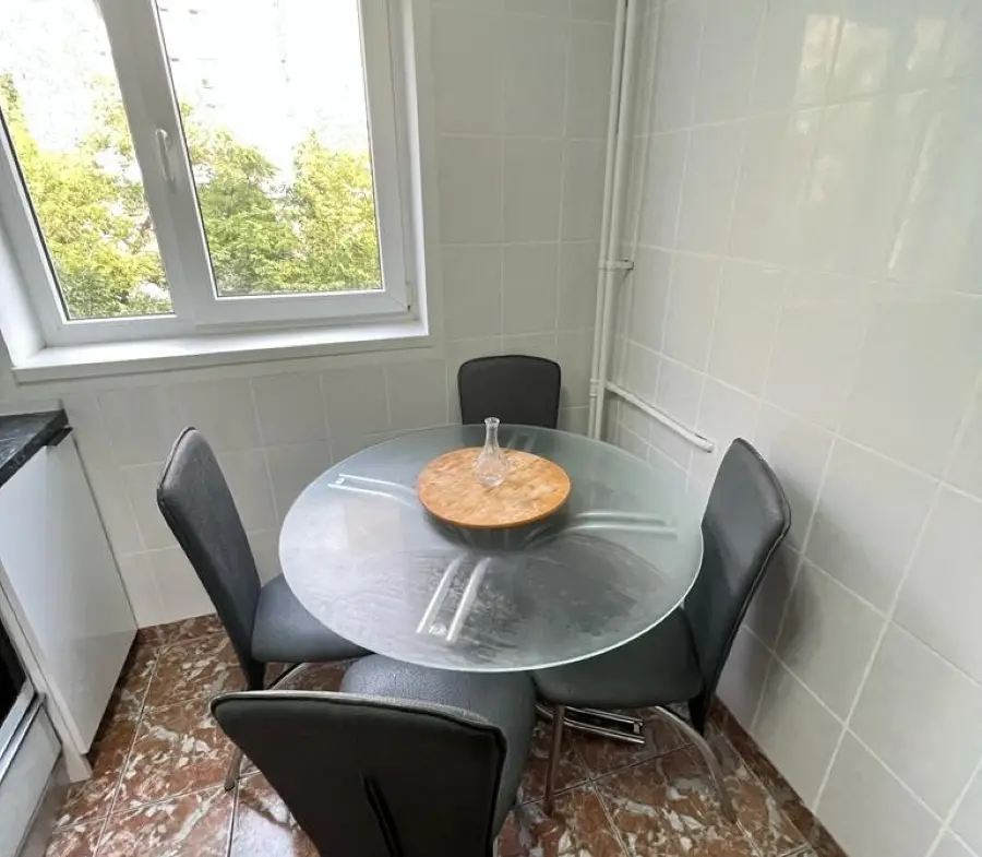 Apartament spațios cu 3 camere de închiriat – Drumul Taberei (Zona Favorit)
