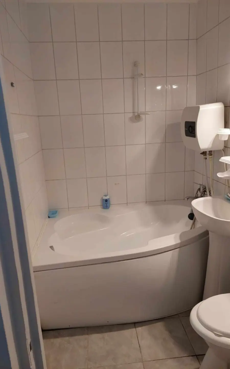 WhatsApp Image 2026-09-25 at 19.12.57 Drumul Taberei – 2 Camere la 350€ | Metrou M5 Romancierilor, Parc & Plaza