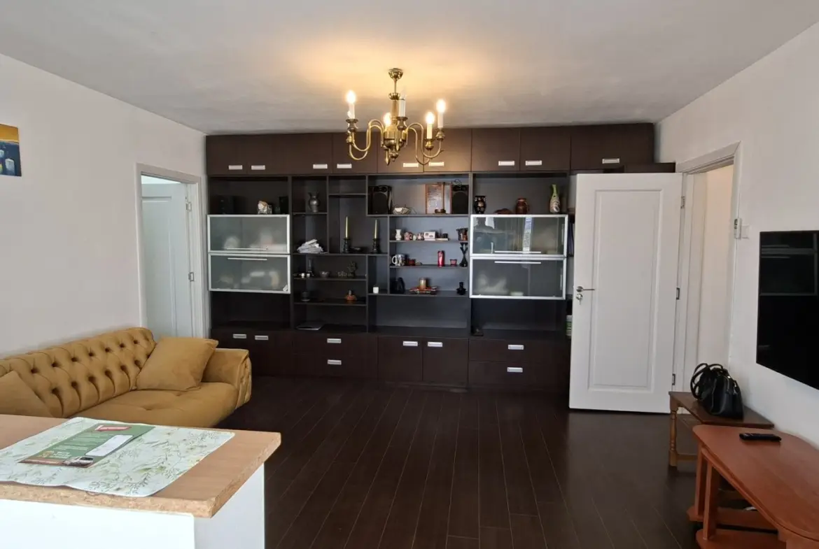 Apartament 3 camere, Drumul Taberei – Plaza, centrală proprie, complet mobilat