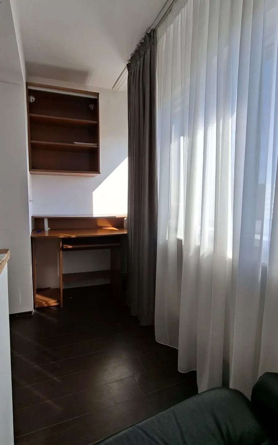 WhatsApp Image 2026-10-04 at 16.37.20 (1) Apartament 3 camere, Drumul Taberei – Plaza, centrală proprie, complet mobilat