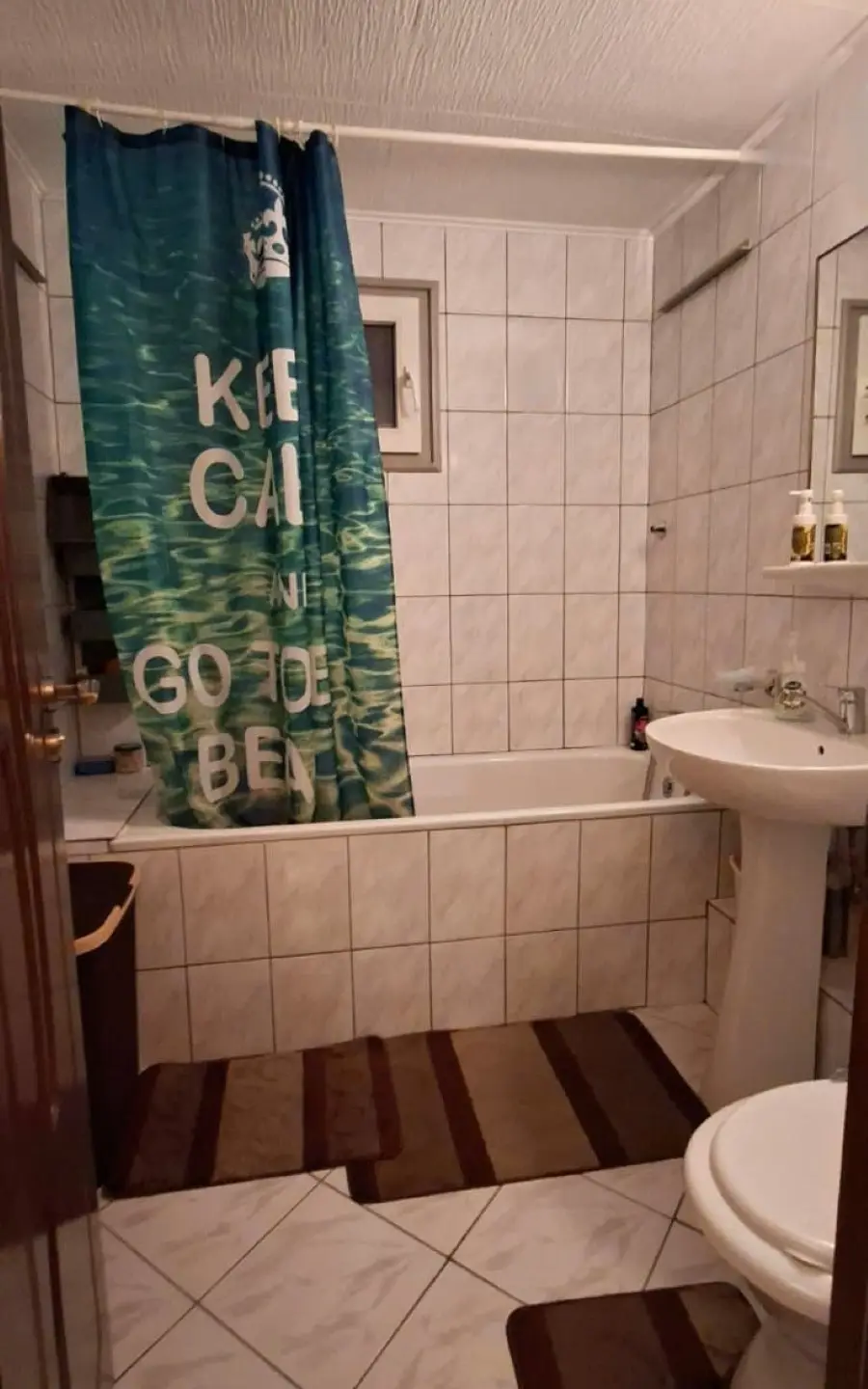 baie Apartament cald și luminos cu 3 camere, în zona Uverturii – Dezrobirii