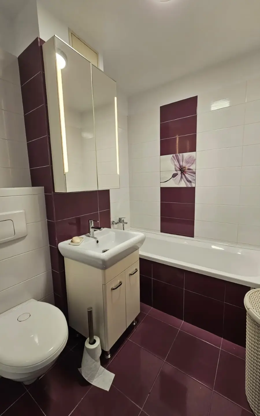 baie Acasă în Drumul Taberei – Zona Compozitorilor | 3 Camere + Loc Parcare ADP