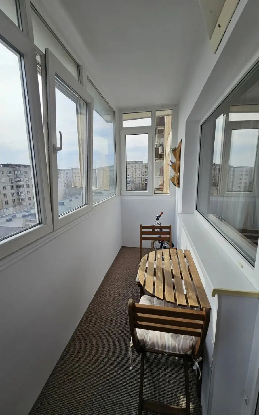balcon Acasă în Drumul Taberei – Zona Compozitorilor | 3 Camere + Loc Parcare ADP
