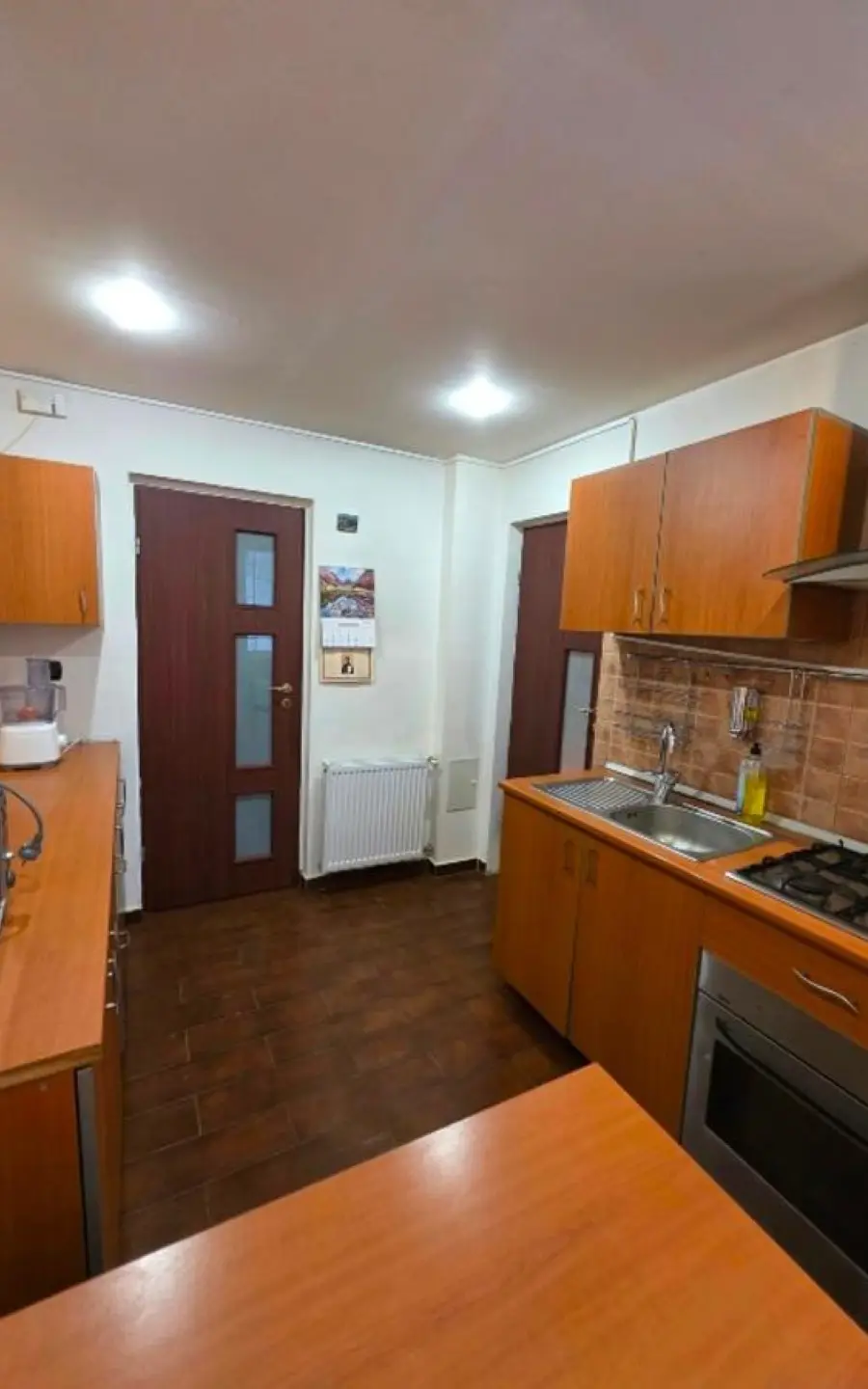 bucatarie1 Apartament 2 camere | Favorit – Drumul Taberei | Mobilat și utilat | Loc de parcare