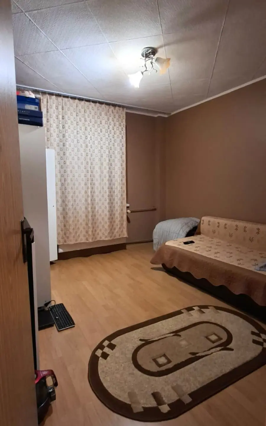 dormitor Apartament cald și luminos cu 3 camere, în zona Uverturii – Dezrobirii