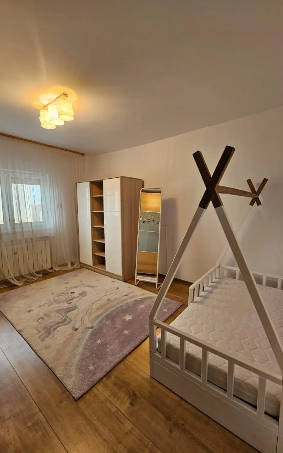 dormitor1 Acasă în Drumul Taberei – Zona Compozitorilor | 3 Camere + Loc Parcare ADP