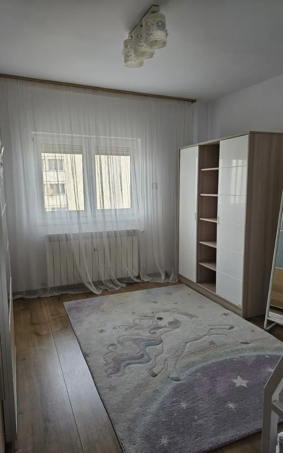 dormitor2 Acasă în Drumul Taberei – Zona Compozitorilor | 3 Camere + Loc Parcare ADP