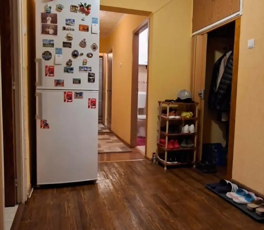 Apartament cald și luminos cu 3 camere, în zona Uverturii – Dezrobirii