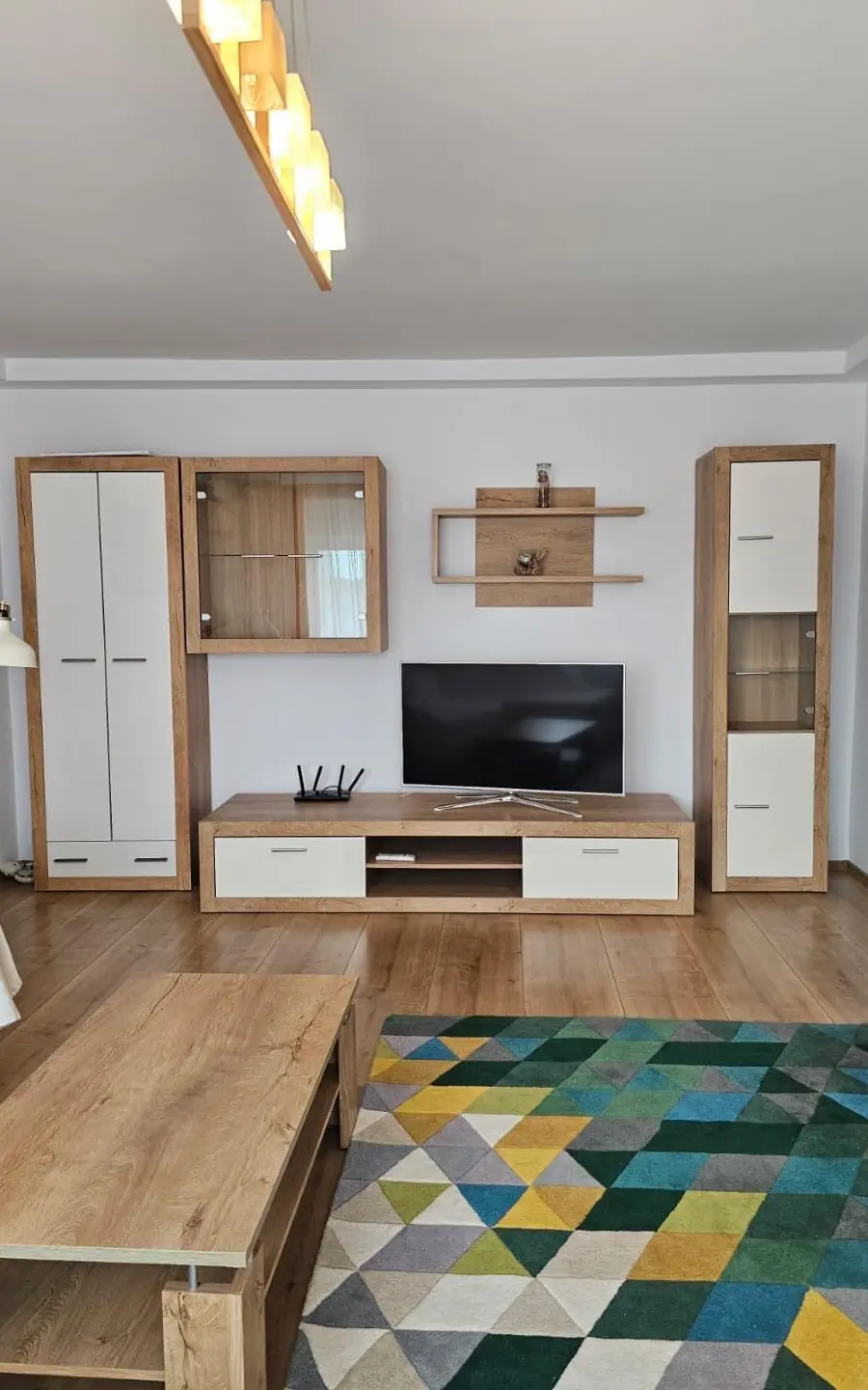 living Acasă în Drumul Taberei – Zona Compozitorilor | 3 Camere + Loc Parcare ADP