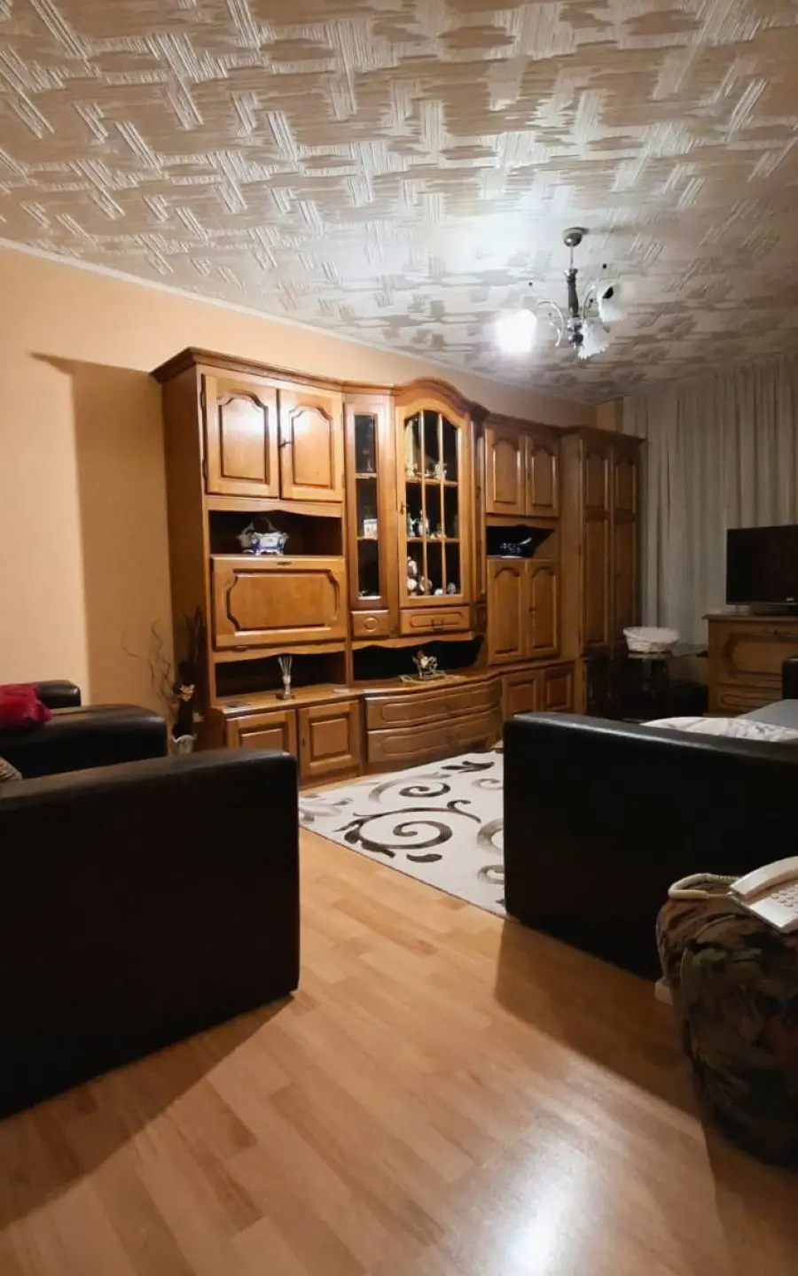 living1 Apartament cald și luminos cu 3 camere, în zona Uverturii – Dezrobirii